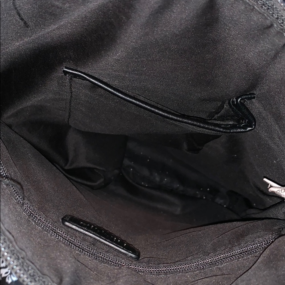 Purse - Picture 4 of 6